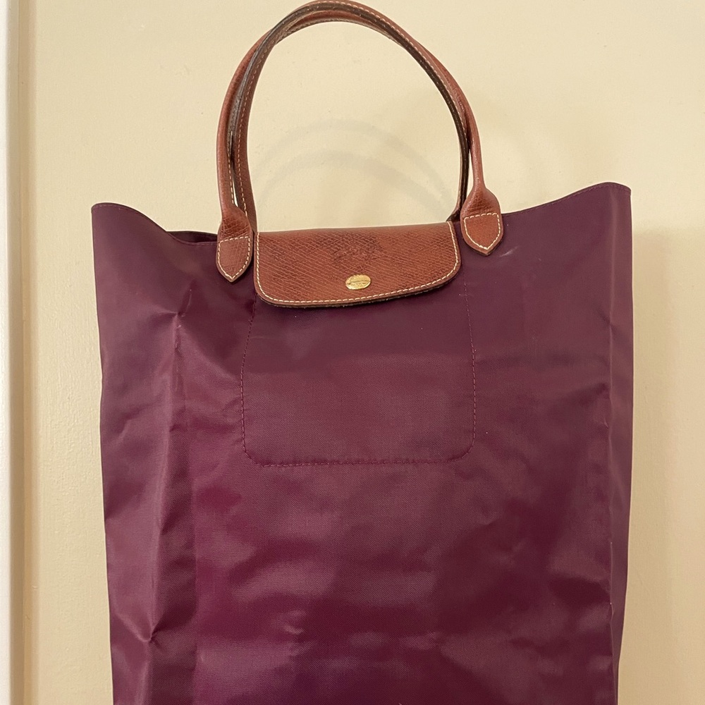 Authentic Longchamp Expandable Shopping/Travel Bag -New